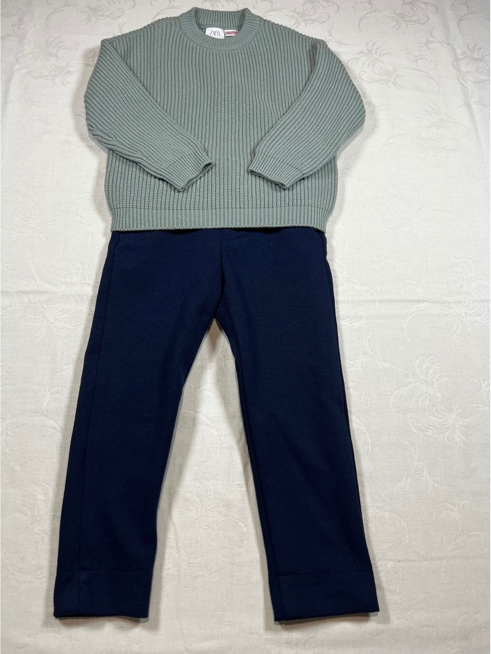 Zara Boys Outfit Green Crewneck Knit Sweater Navy Stretch Dress Pants Size 3-4T